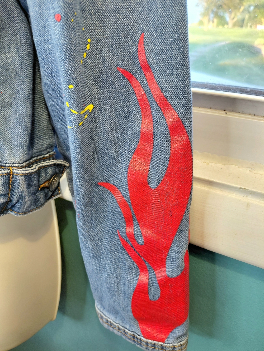 Boutique Hand Painted Denim Jacket with Graffiti Art Detail. EUC. Size M. - Picture 5 of 13